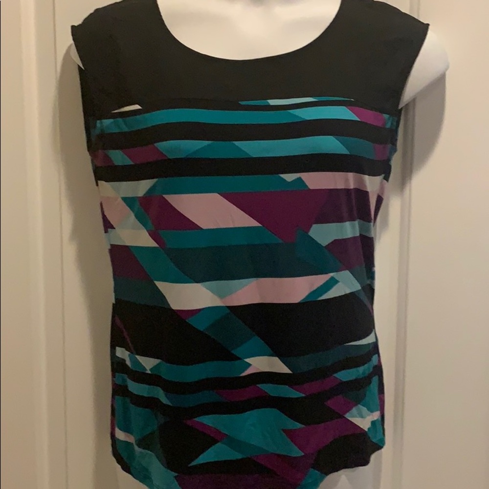 Patterned short sleeve shirt